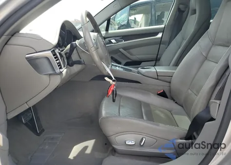 2011 Porsche Panamera 2 z USA, uszkodzony, nr VIN WP0AA2A73BL010872